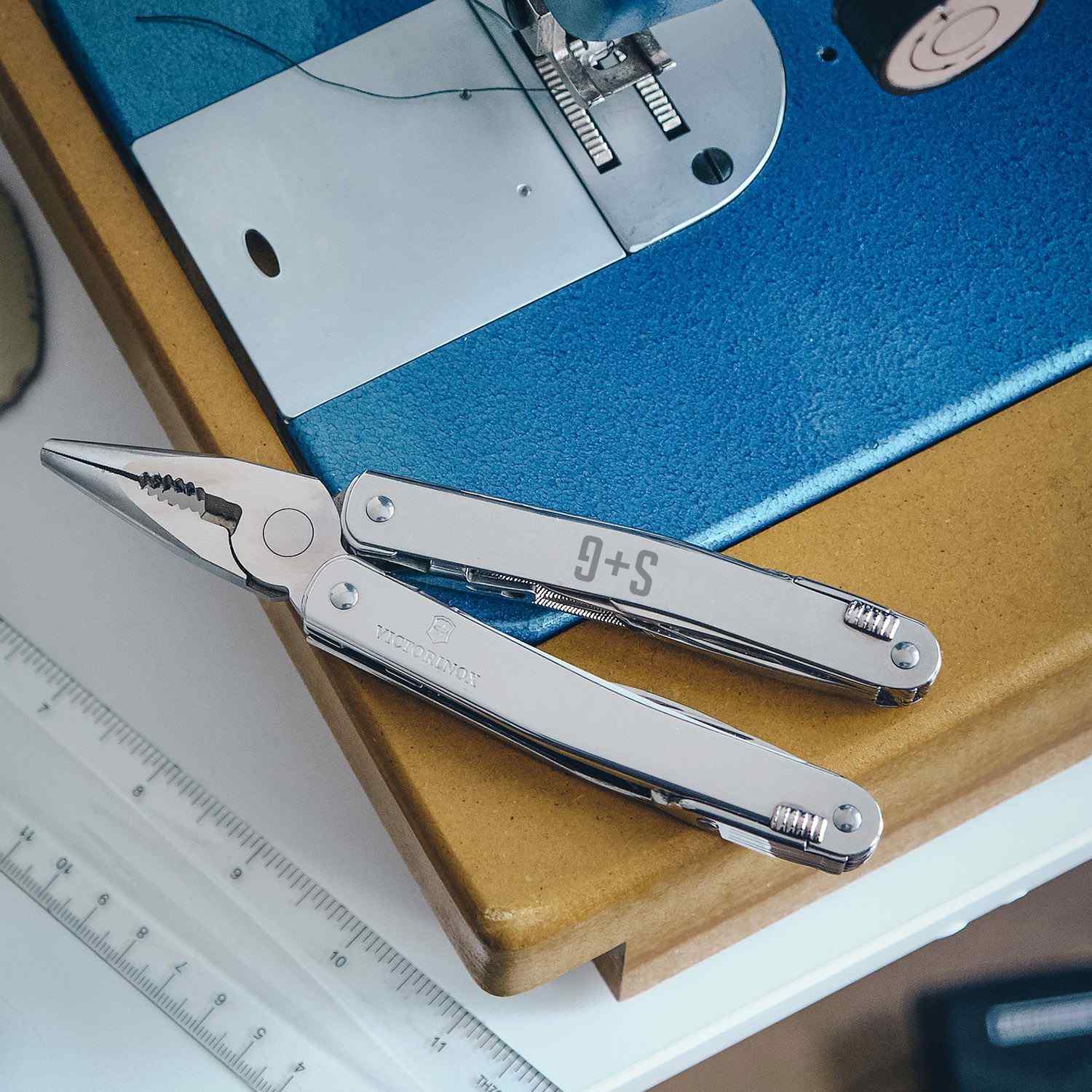 VICTORINOX® SWISSTOOL SPIRIT X 1