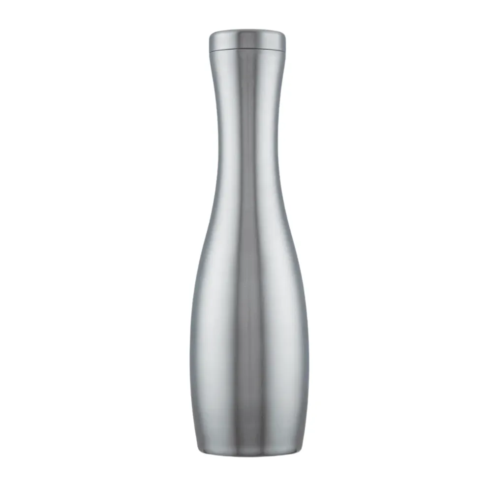26oz. Snowfox Insulated Wine Carafe 10