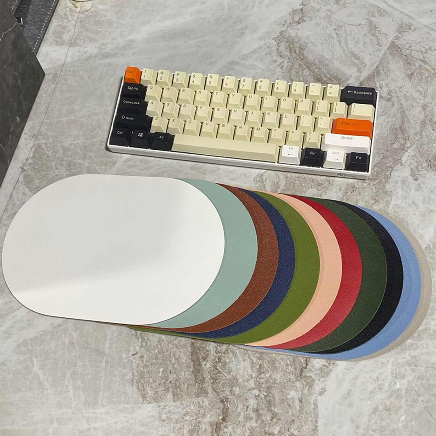 Oval PU Leather Solid Color Mouse Pad 10