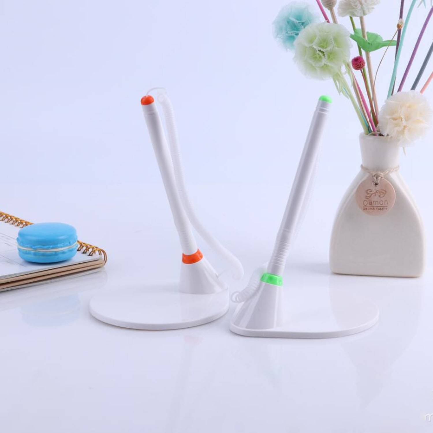 Reception Ballpoint Pen Stand 3