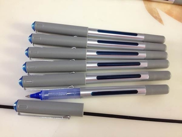 Classical Gel Ink Pen Roller Ball Pen 1