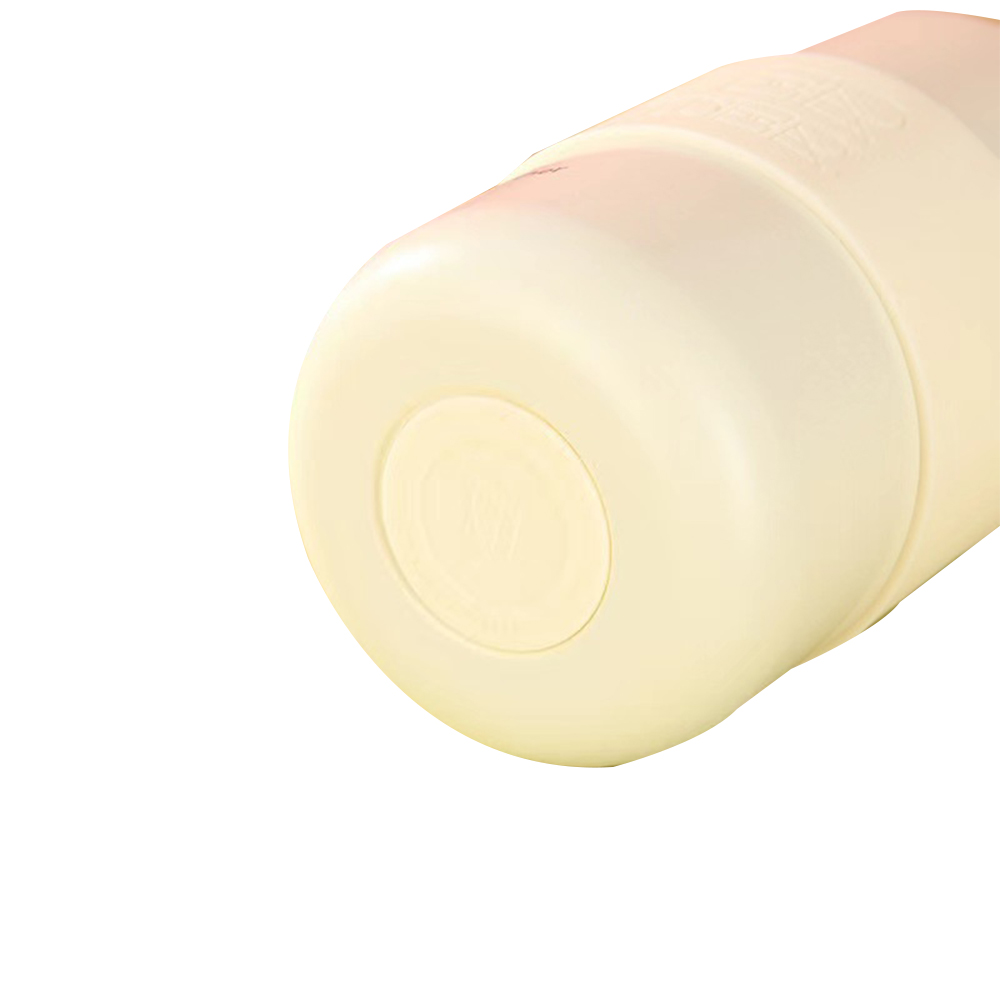 316 stainless steel thermos cup, stylish and good-looking, easy to carry when going out. 2