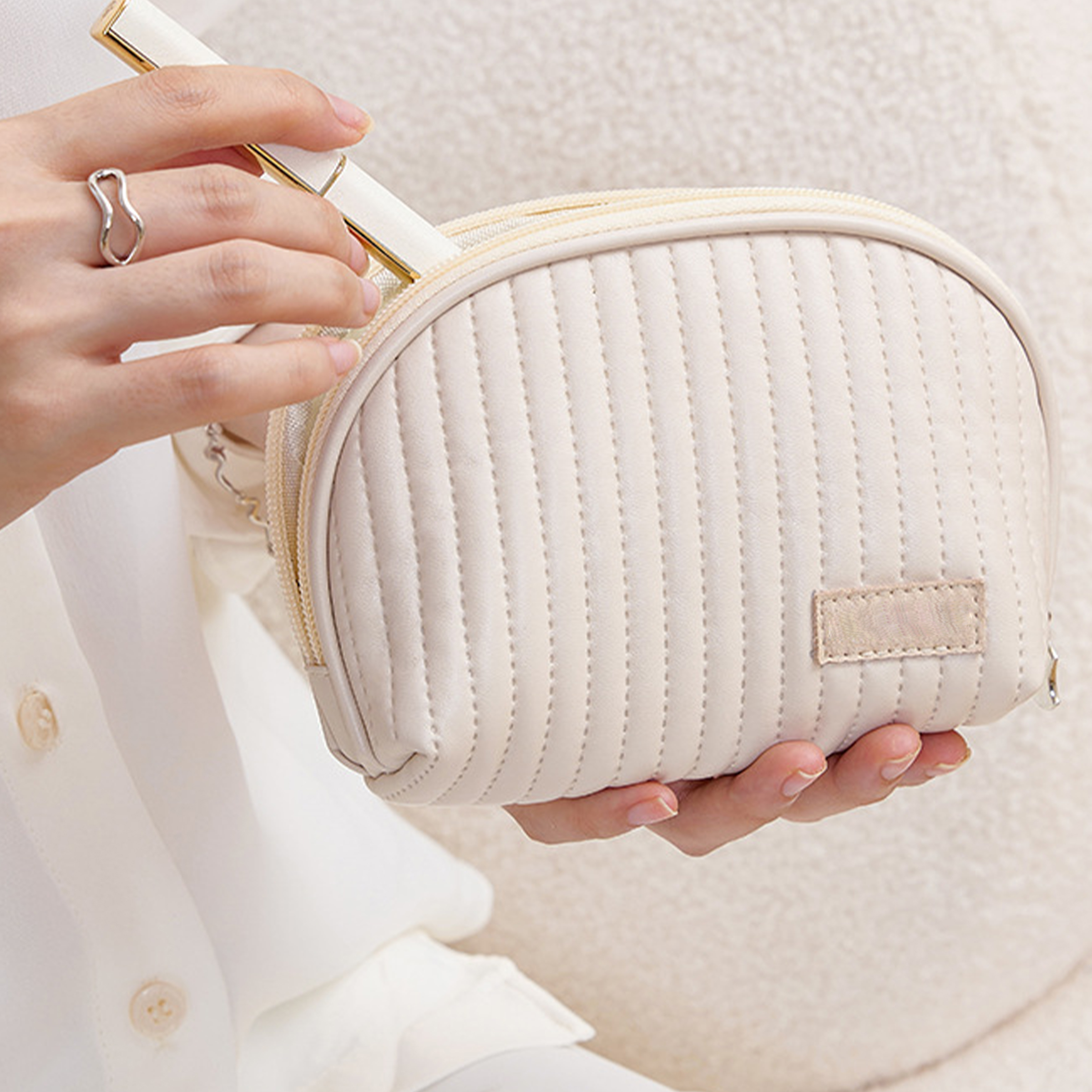 Pu Portable Travel Makeup Bag 2