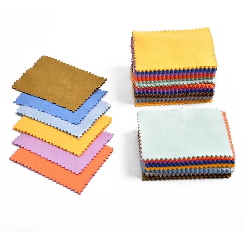Microfiber Cloth with Clear Pouch 2