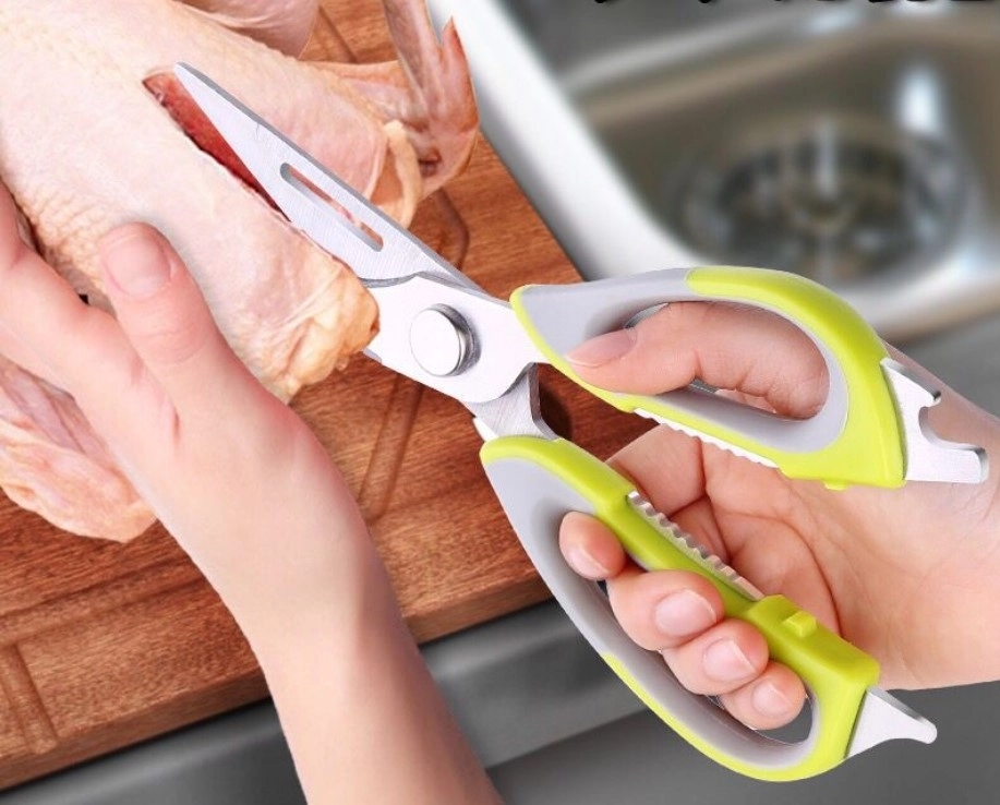 Multifunctional Kitchen Scissors with bottle opener 3
