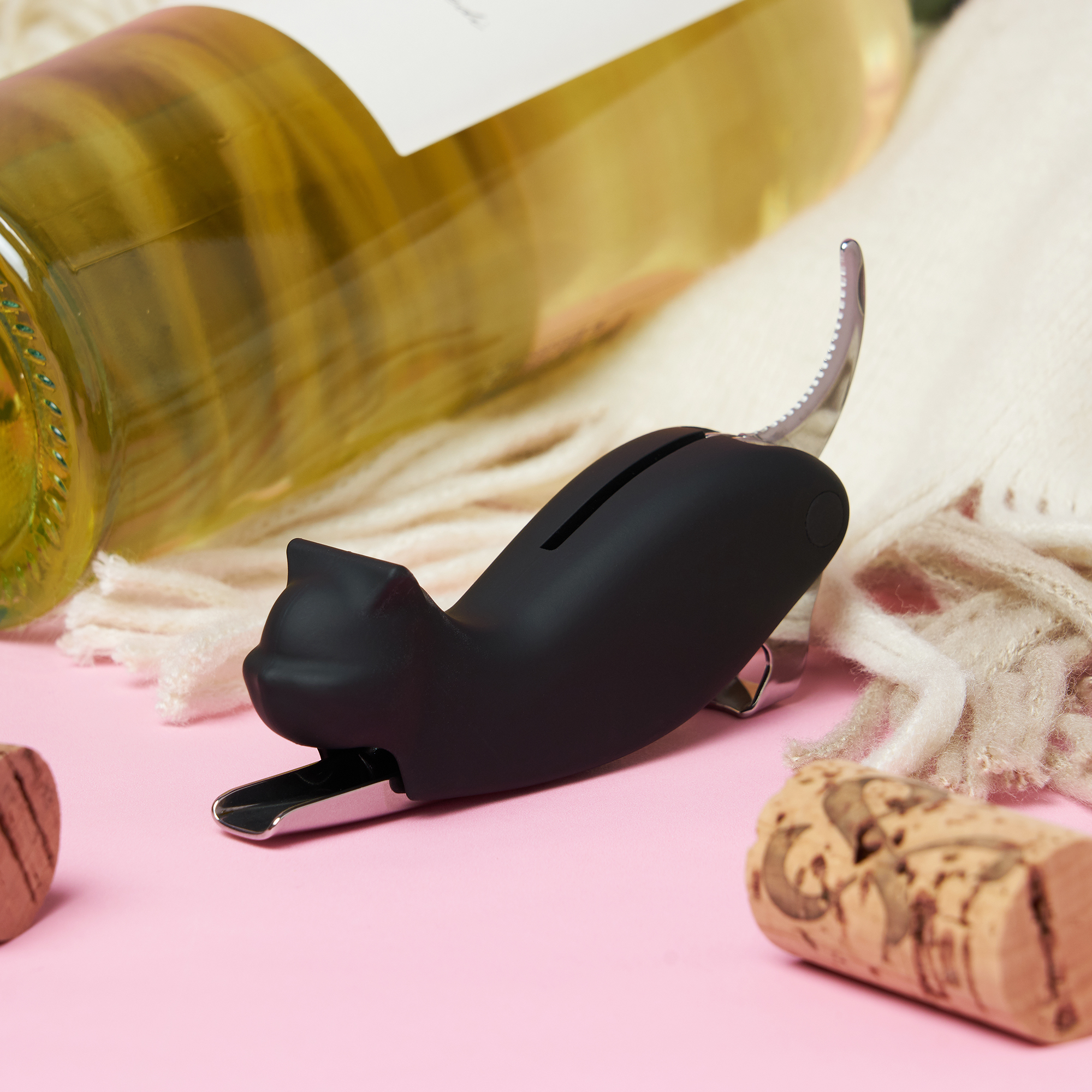 TrueZoo® Allie™ Cat Double-hinged Corkscrew 2