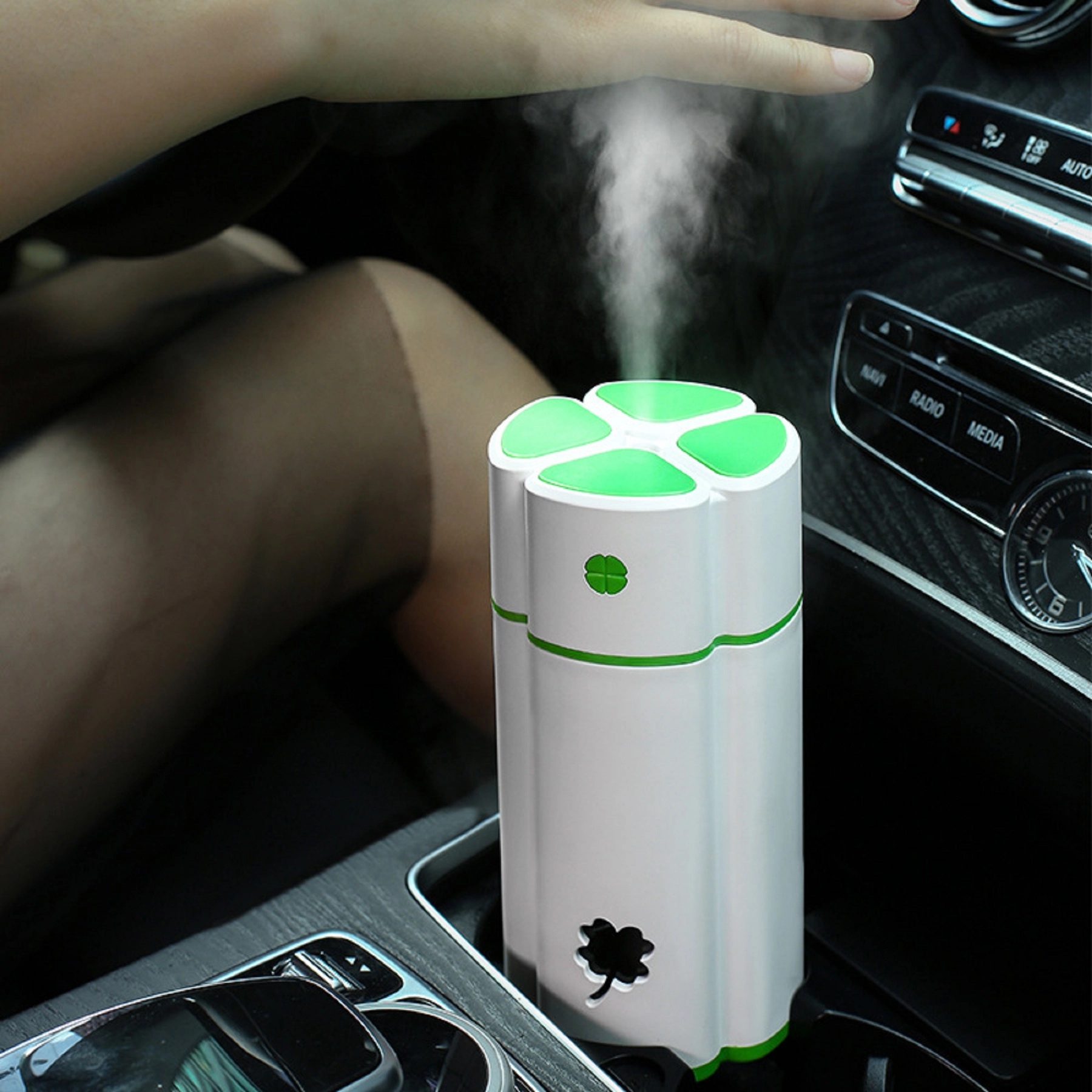 Four-Leaf Clover USB Air Spray Humidifier 3