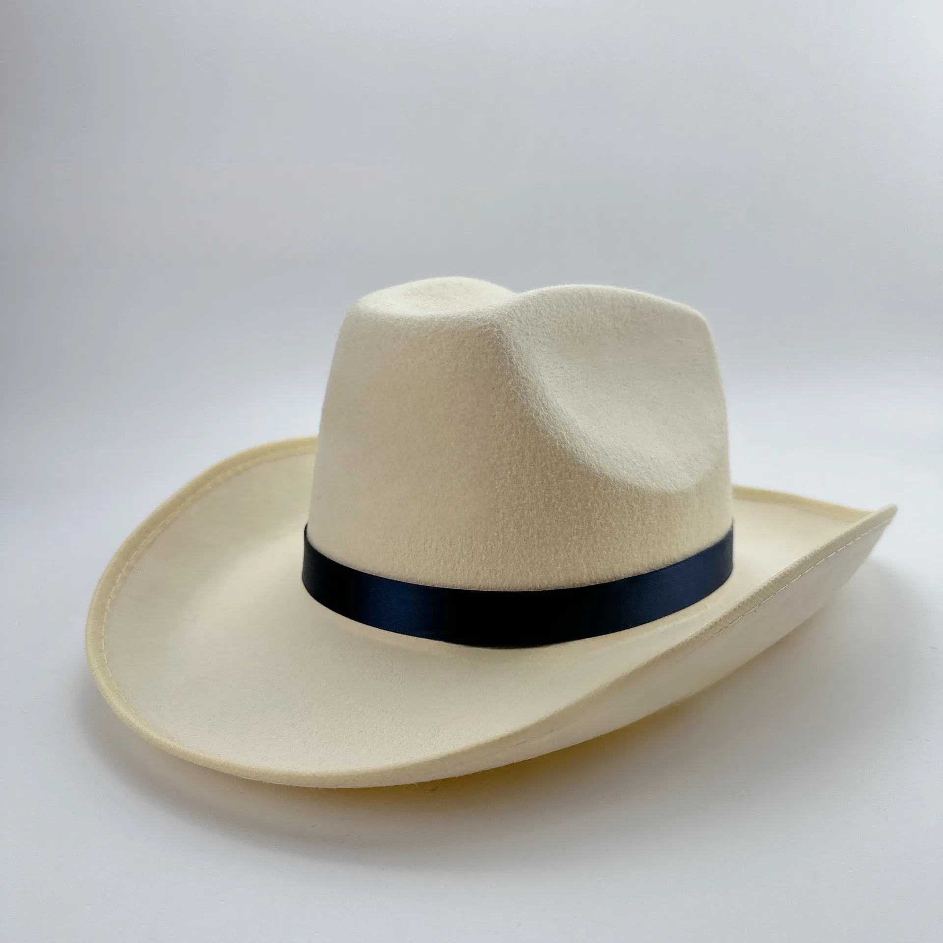 Light weight felt hat 6