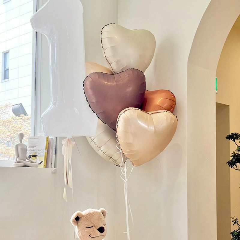 Peach shaped birthday aluminum film balloon 1