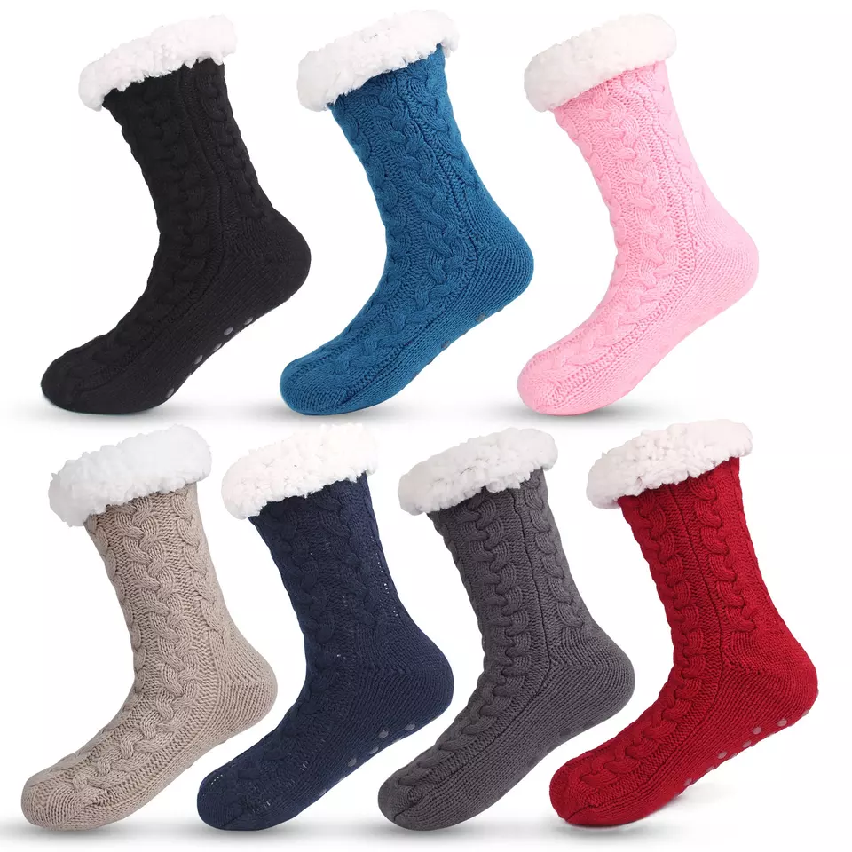 Winter Slipper / Socks 3