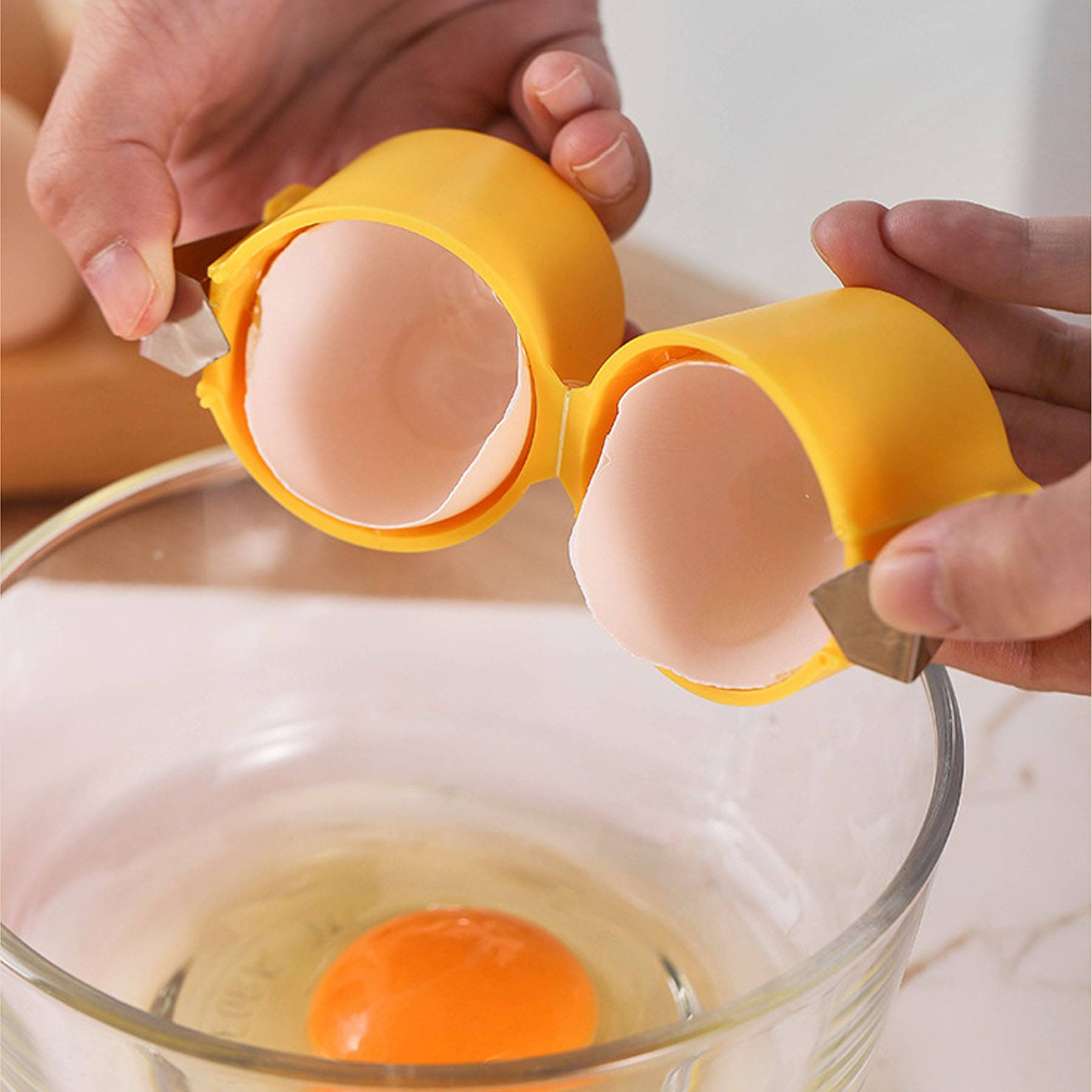 Egg shell separator 10