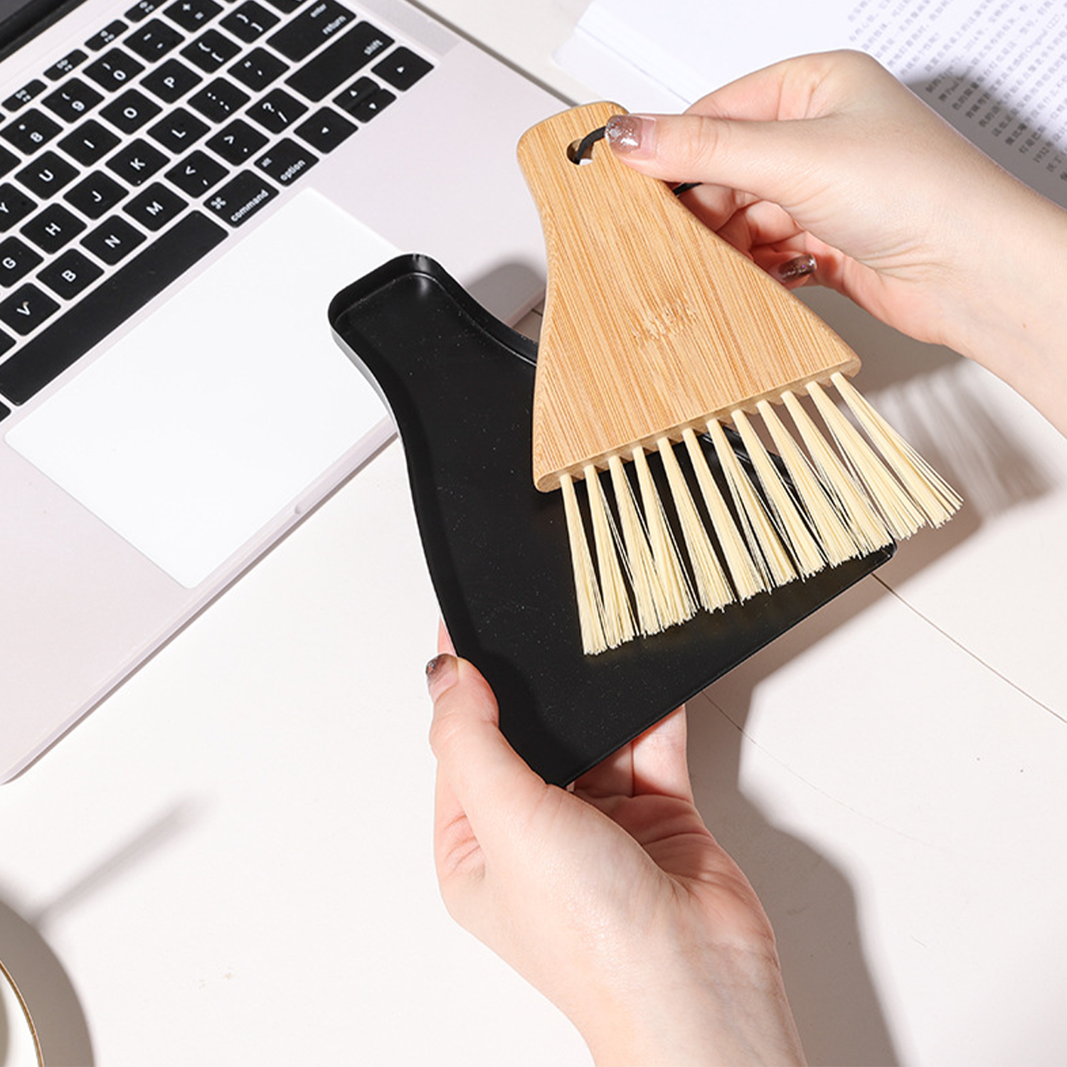 Mini Desktop Cleaning Bamboo Broom Dustpan Set 4