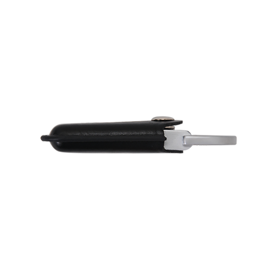 Cortland Leather and Chain USB 8