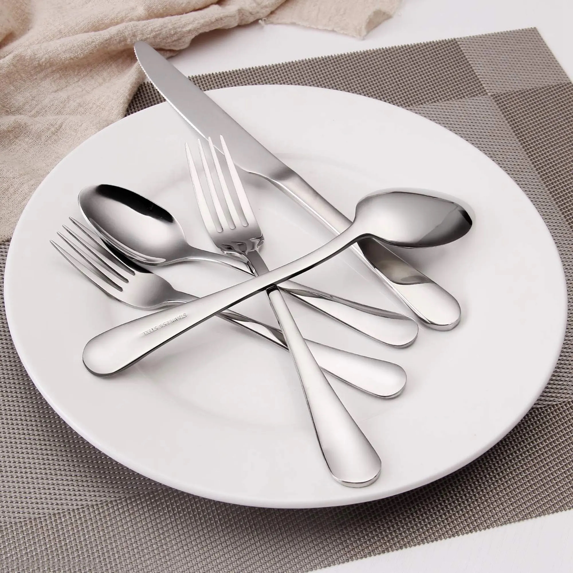 Advanced Stainless Steel Cutlery Set 3