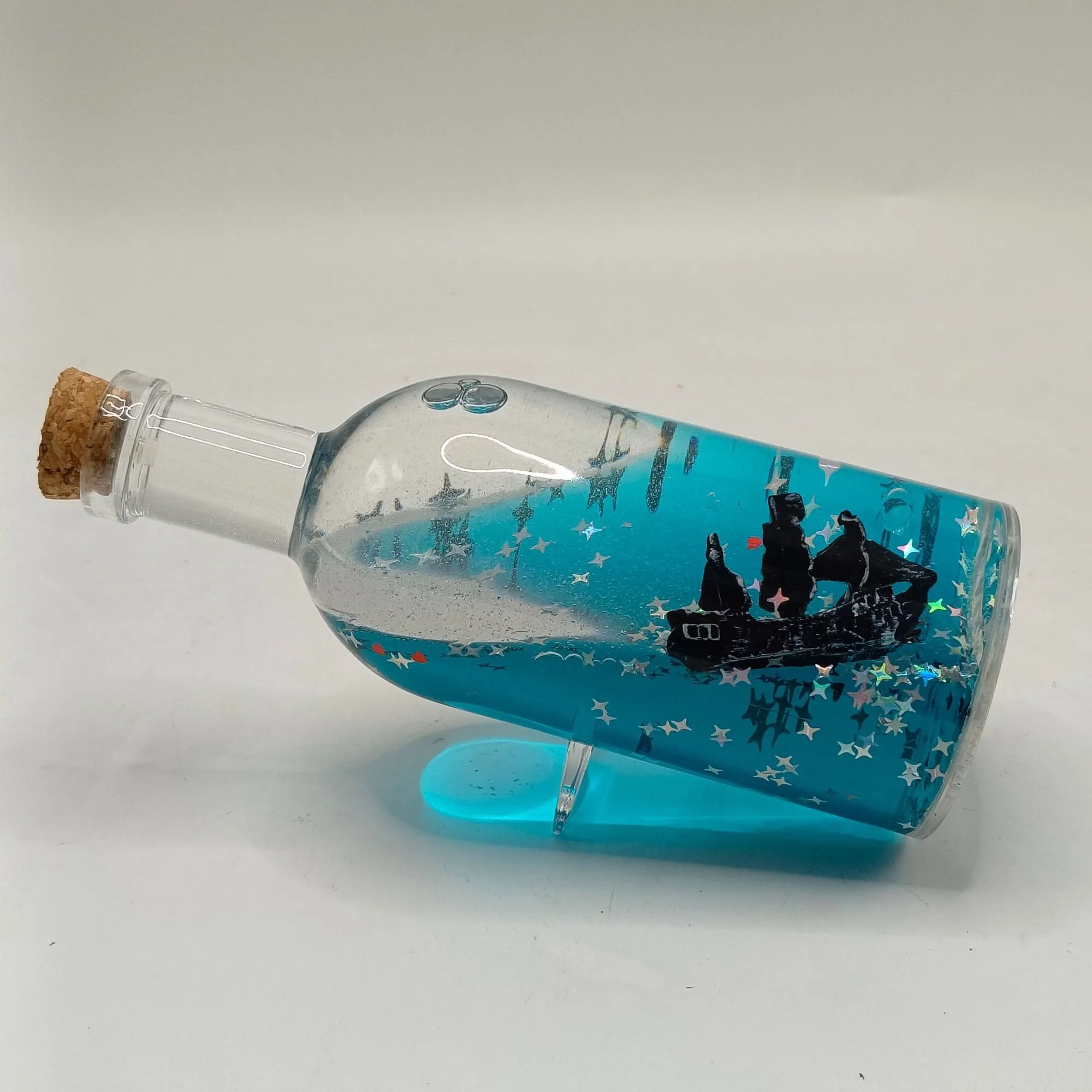 Cruise Ship Fluid Small Ornaments 13