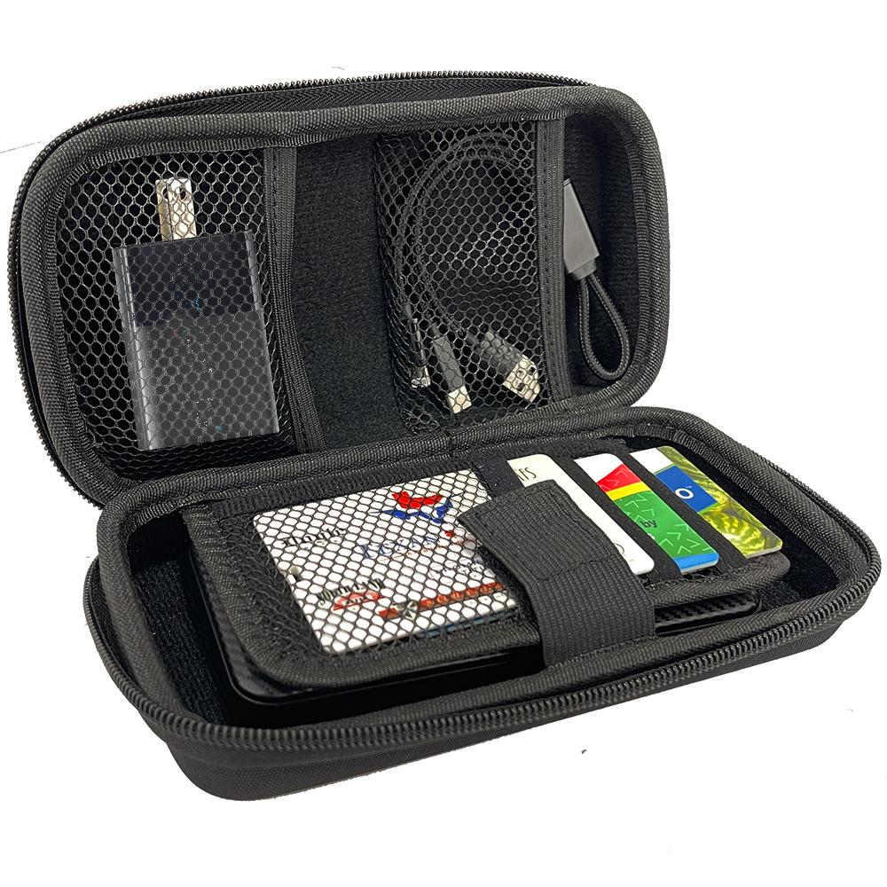 ChargeMaster Travel Kit with 10,000mAh Power Bank, Wall Charger & USB-C/Lightning Cable 10