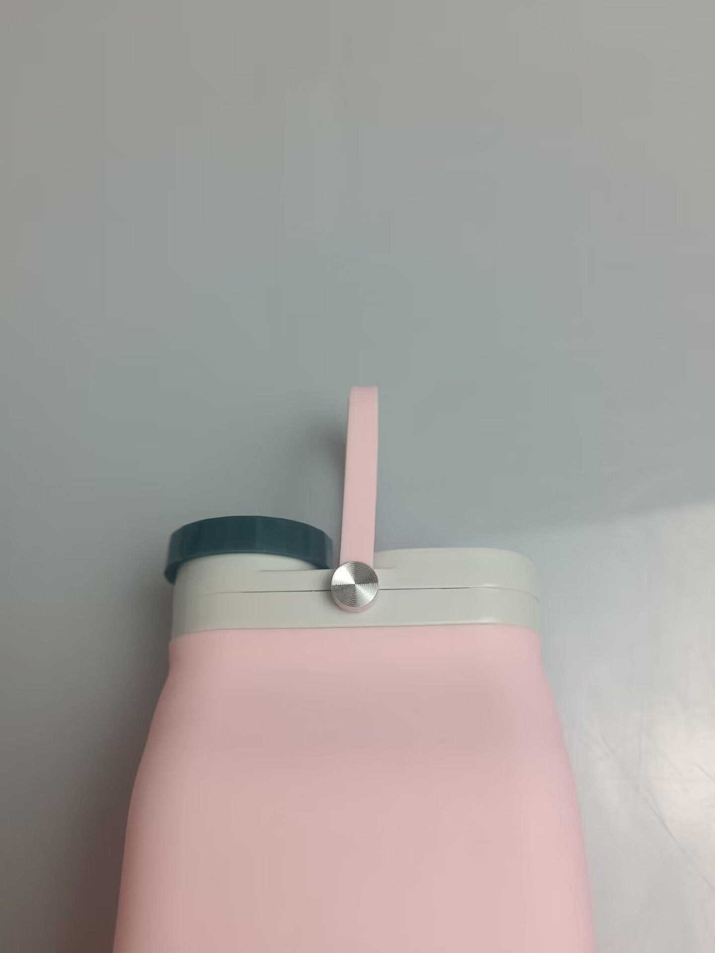 Collapsible Water Bottle 20 oz 2