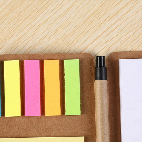 Small Snap Notebook With Desk Essentials 5