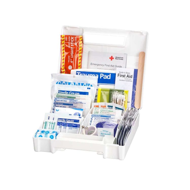 American Red Cross Deluxe Auto First Aid Kit 1