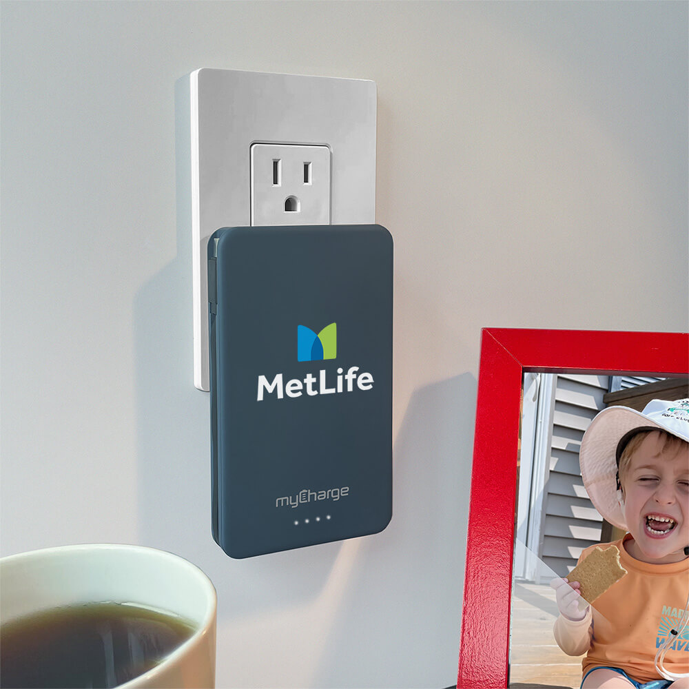 AMP Prong 10 000mAh Everything Built in Portable Charger Blue