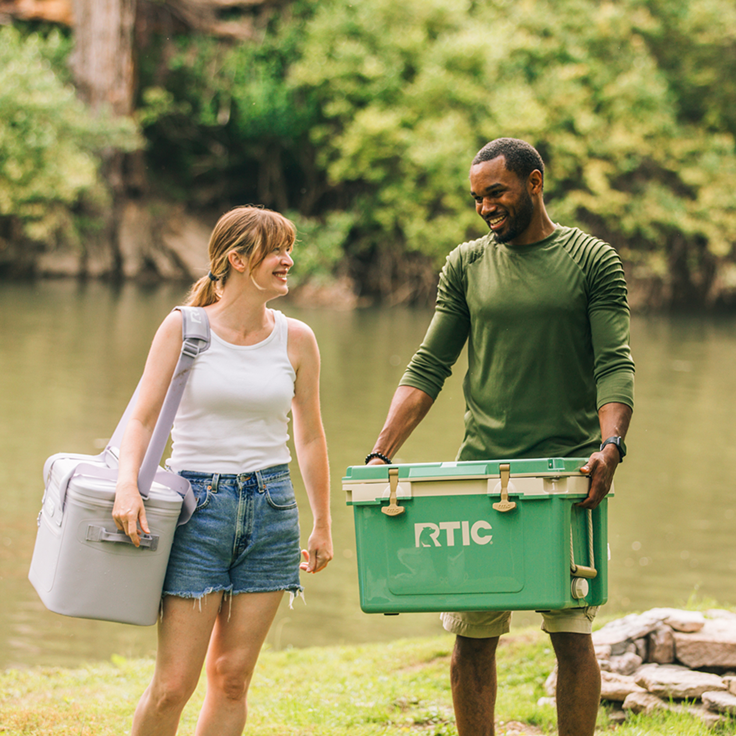 32 QT RTIC® Insulated Ultra-Light Cooler Ice Chest (23" x 14.5") 6
