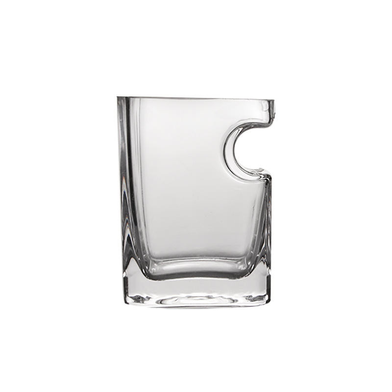 Whiskey Glass with Built-in Cigar Holder 3