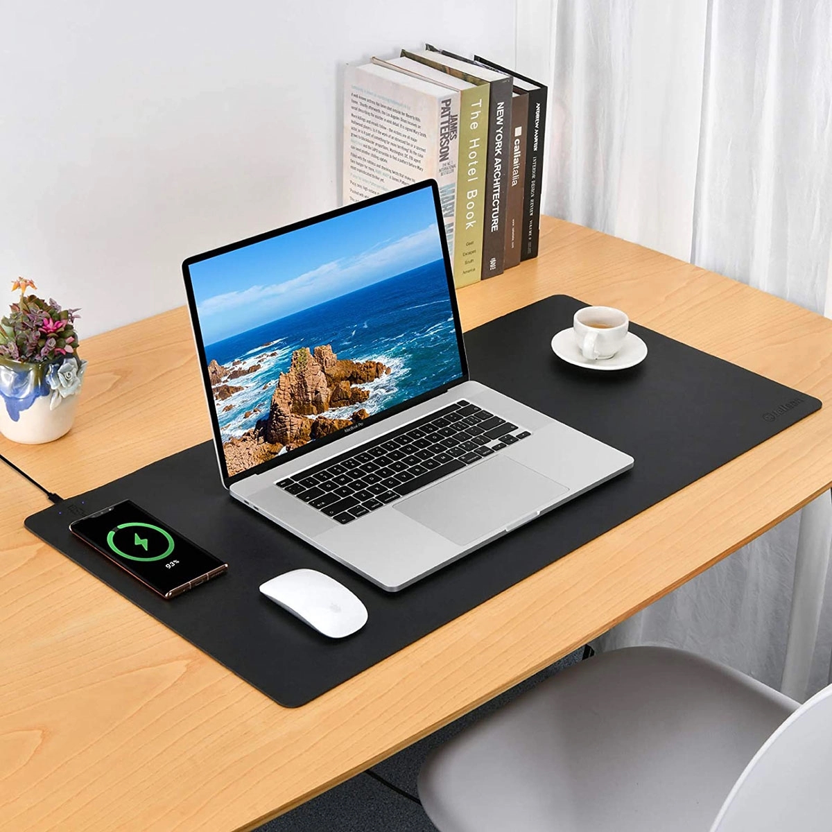 Desk Mouse Pad With 1OW Wireless Charger 2