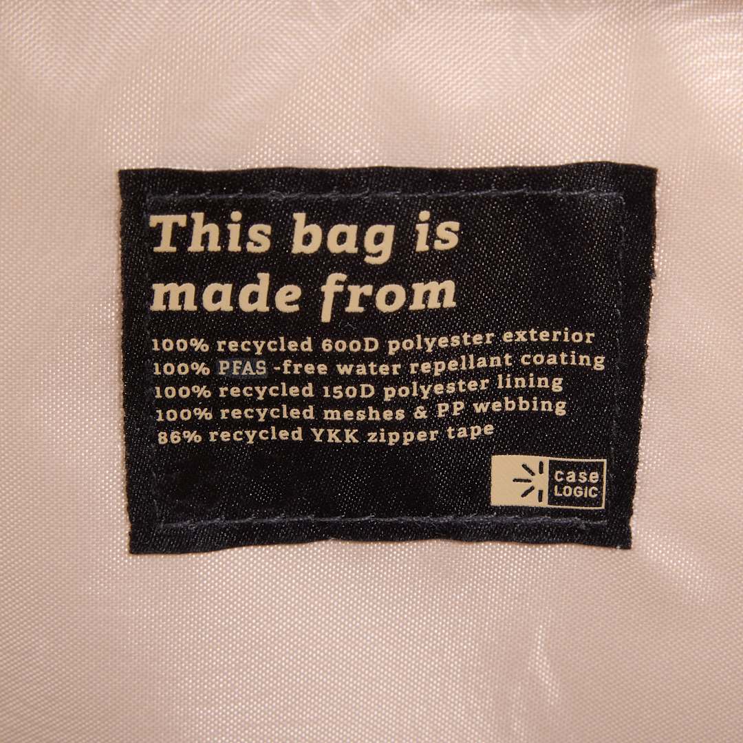 Case Logic Invigo Recycled 16" Messenger Bag 87