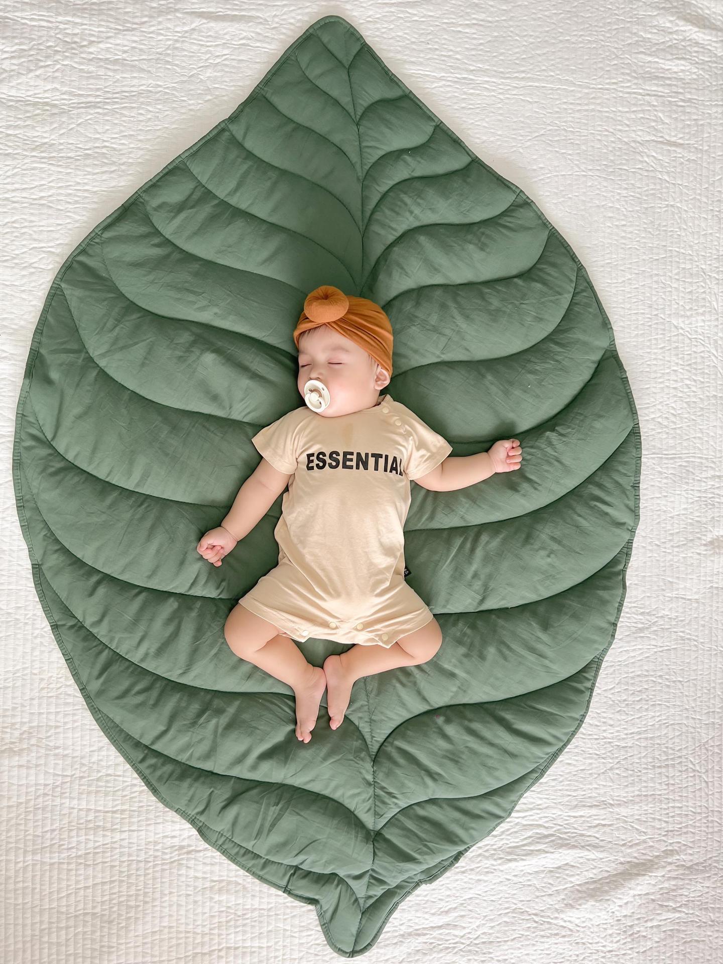Baby Play Leaf Mat 2