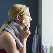 Bamboo Facial Brush 25