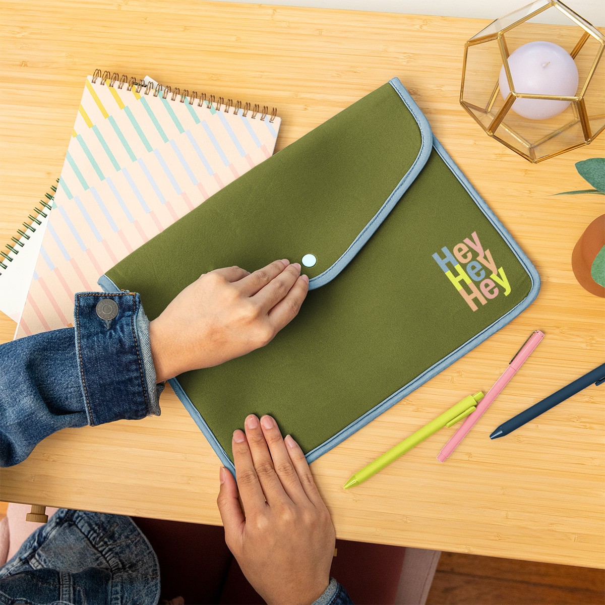 SNAPFOLIO FOR MACBOOK PRO - 13"