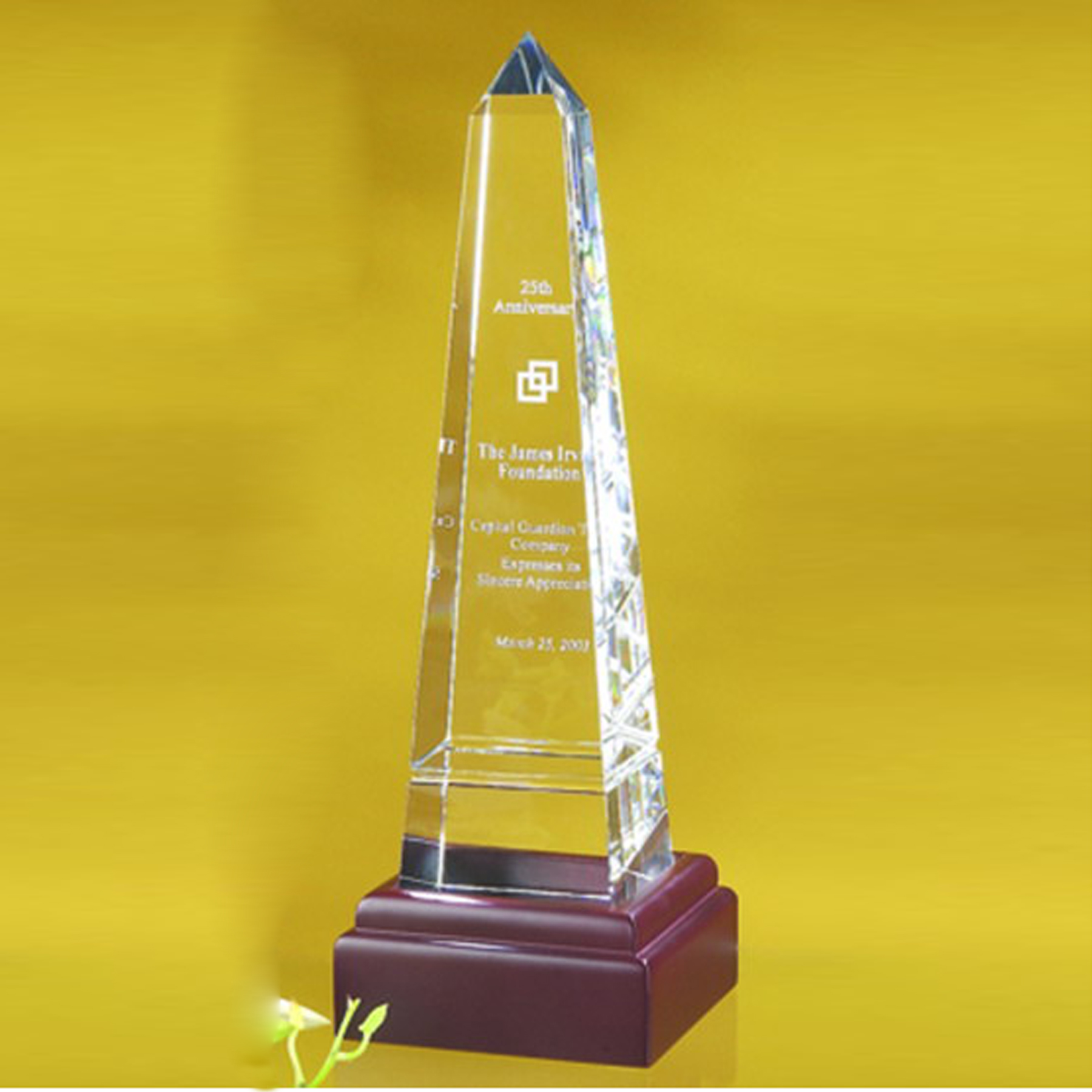 10" Grooved Obelisk Crystal Award_D138CA 4