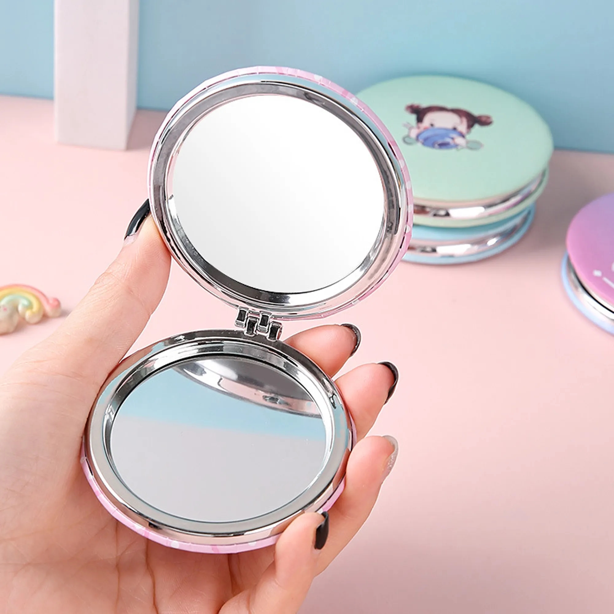 Leatherette Compact Mirrors 3