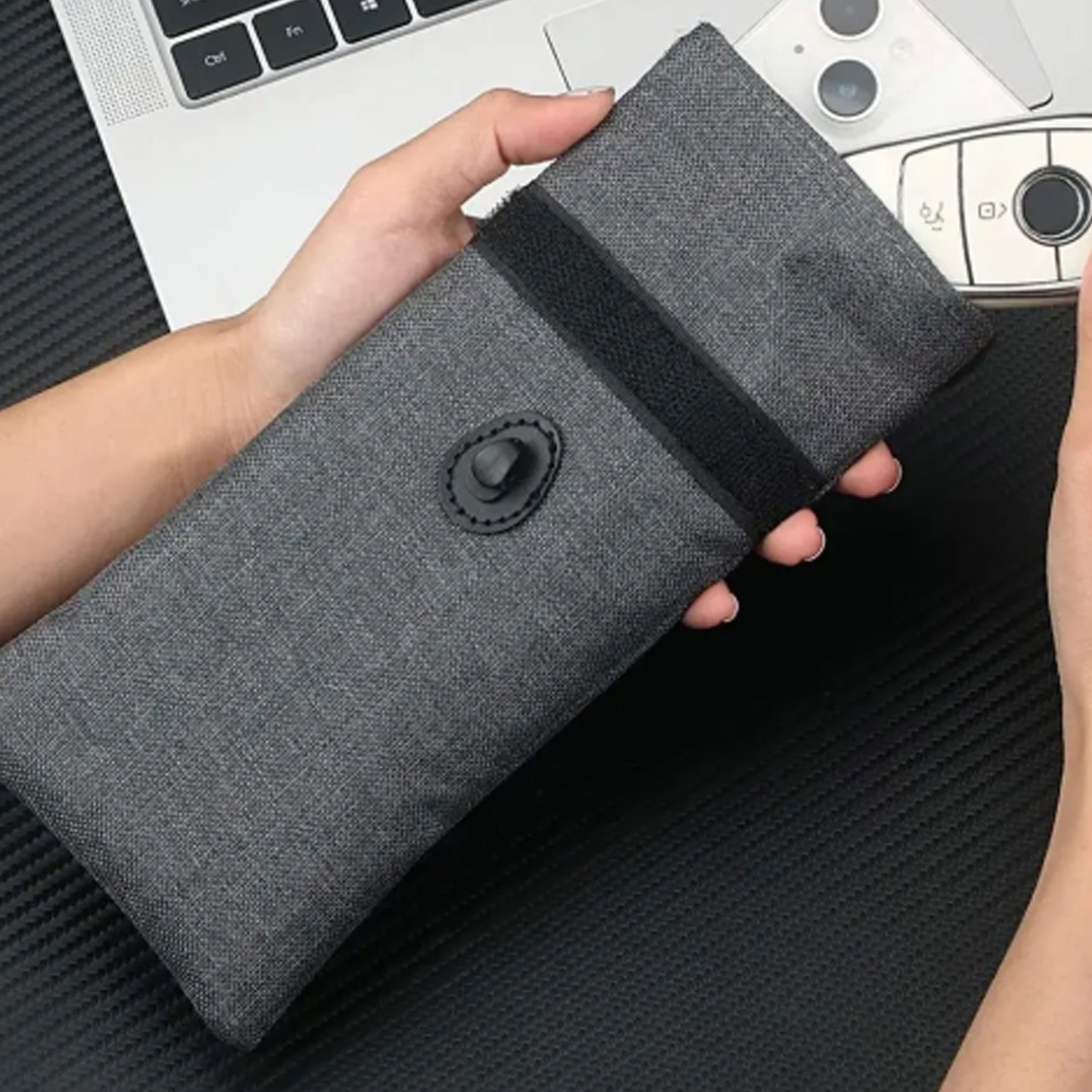 RFID Blocking Mobile Phone Pouch with Drawstring Closure 5