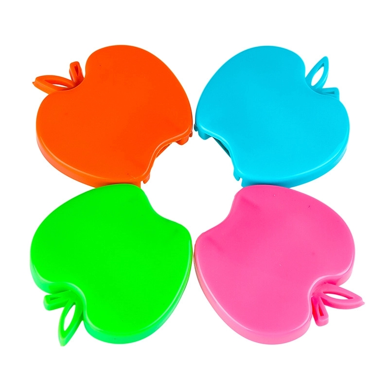 Foldable Plastic Peeler 2
