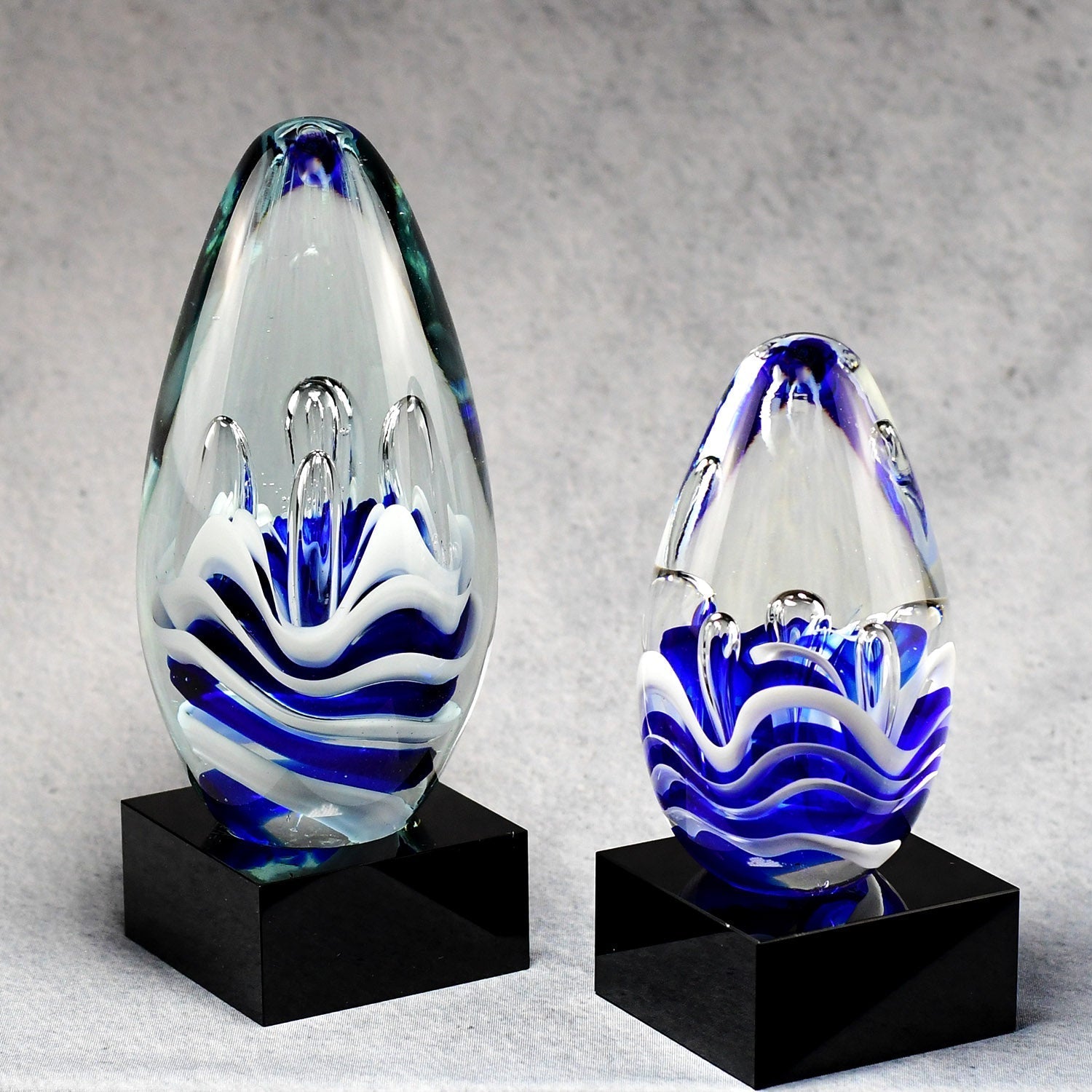 Blue And White Art Glass Egg 5