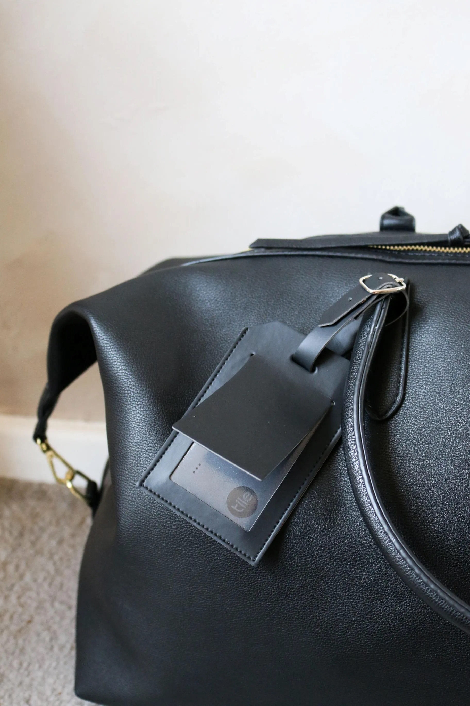 New Tile Slim with Vegan Leather Luggage Tag 11