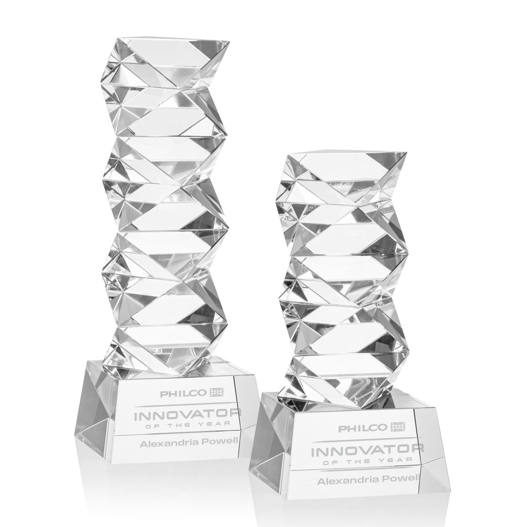 Callucci Award on Robson Base - Clear 9
