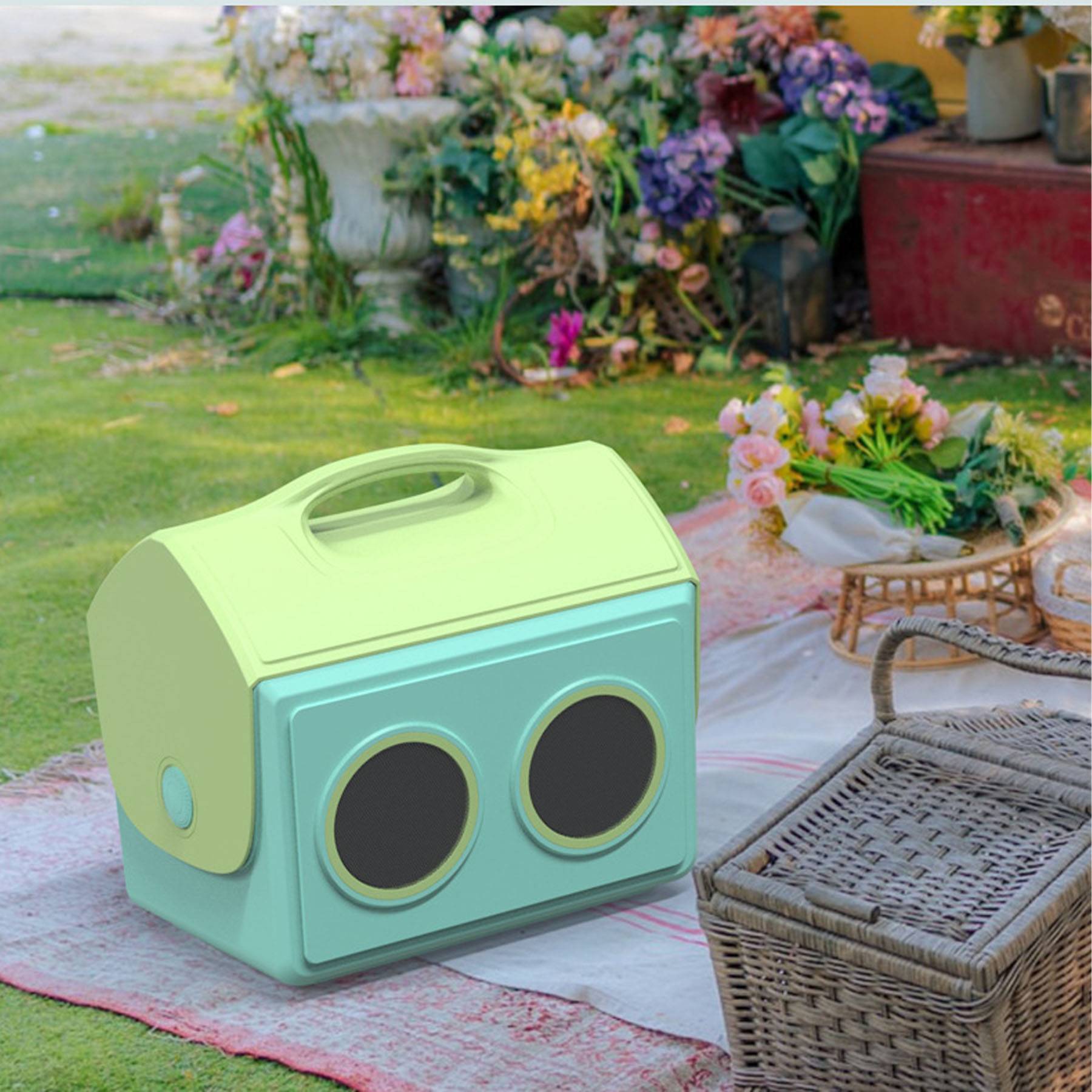 Portable wireless Bluetooth speaker cooler 3