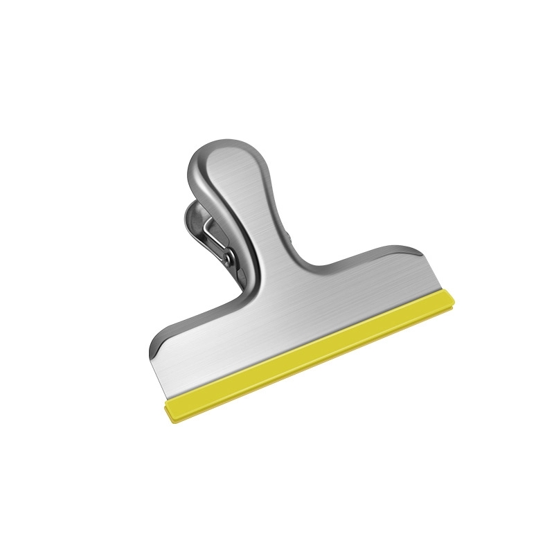 Metal Clips 4