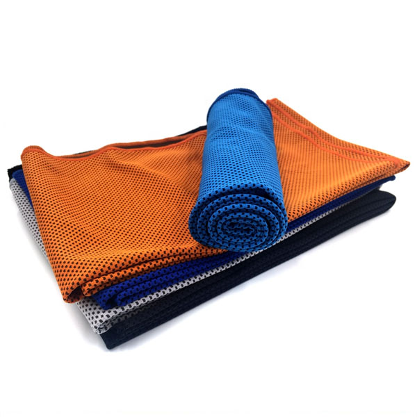 The Rainier Performance Cooling Towel 4