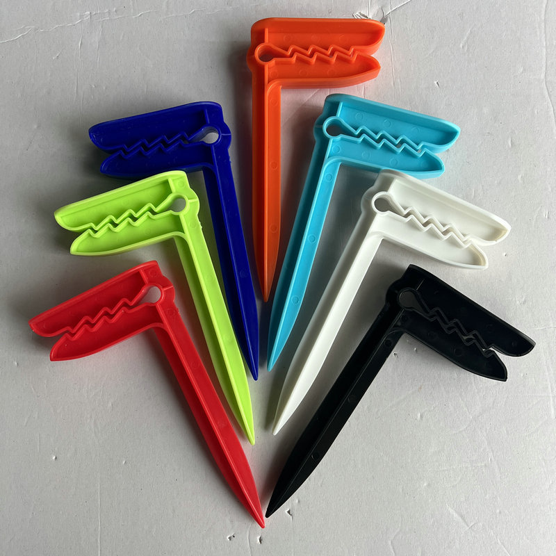 Beach Towel Anchor Stakes Clip 5