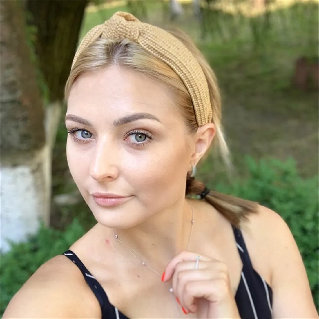 Wide Brim Straw Headband for Women -Elegant Knot Design 6