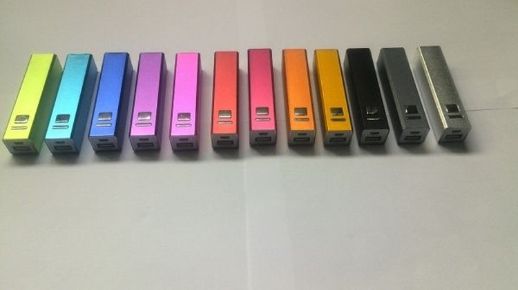The Stick Power Charger - 2200 mAh 2