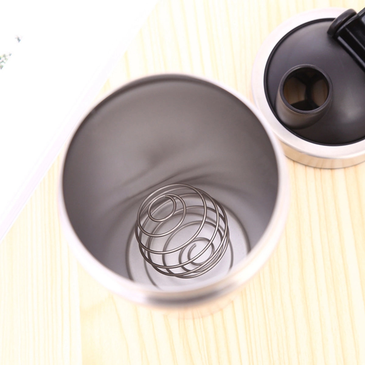 Stainless Steel Shaker Bottle With Blenders 25Oz 6