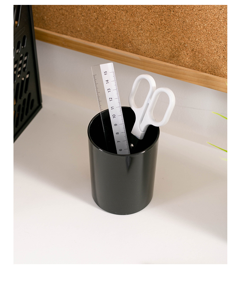 Pen Container 4