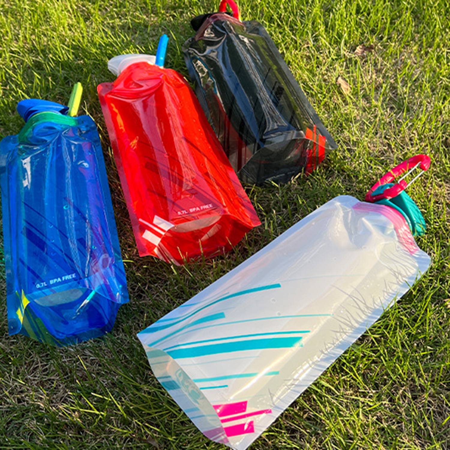 24Oz Pe Folding Water Bag 3