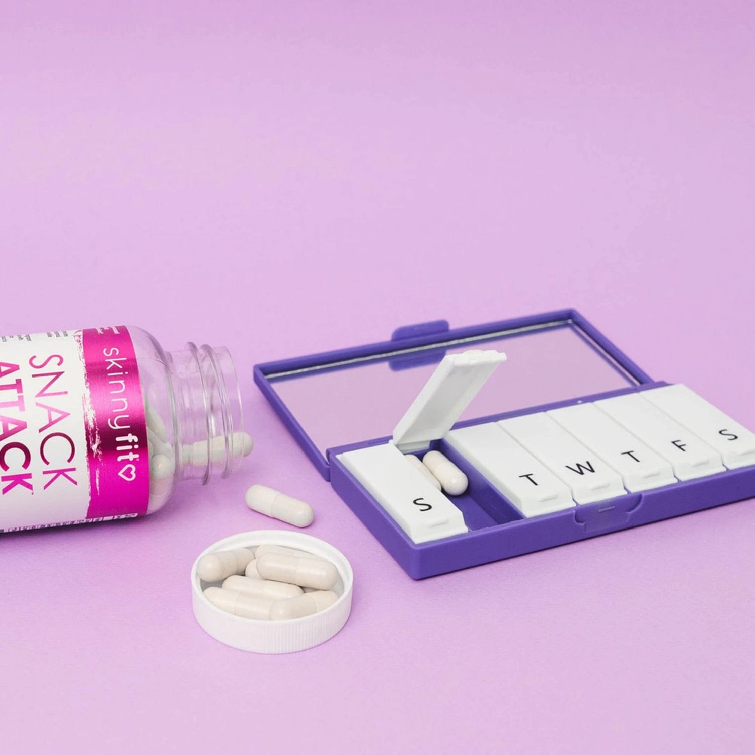 Pill Box 7-Day Supplement Organizer With Mirror 9