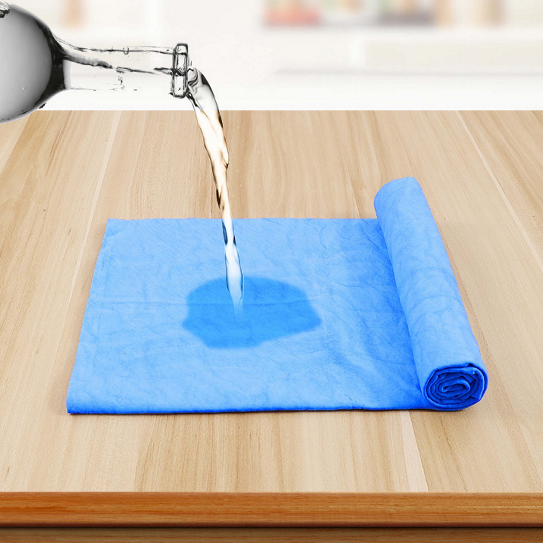 Cooling Towel With Case 4