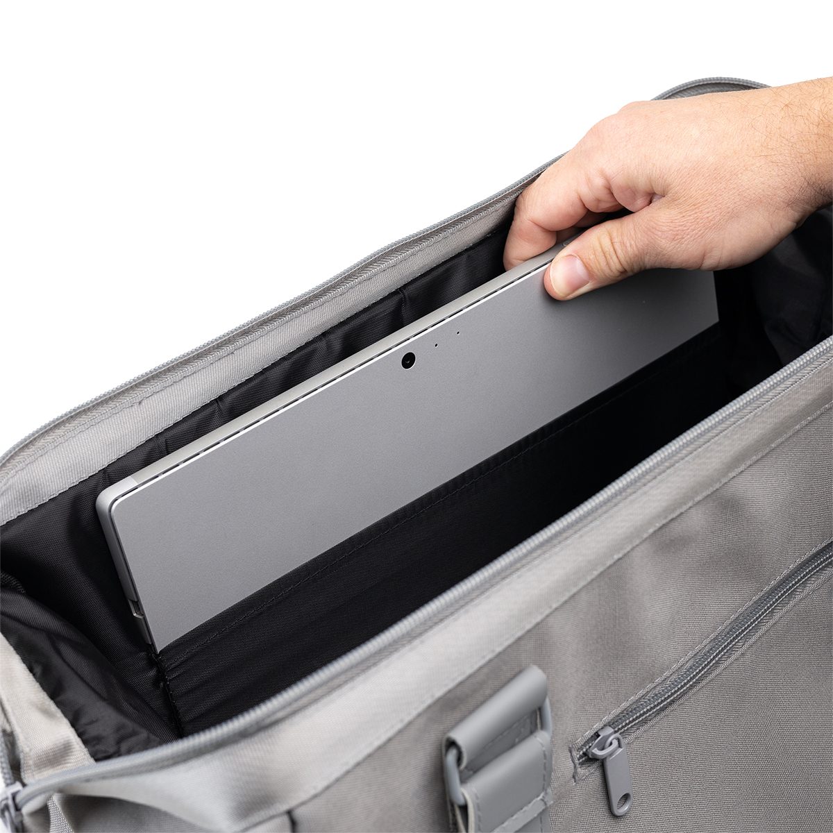 The Weekender Mini Travel Bag With Drop Bottom 7